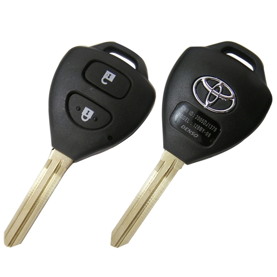 Ключ от машины Toyota